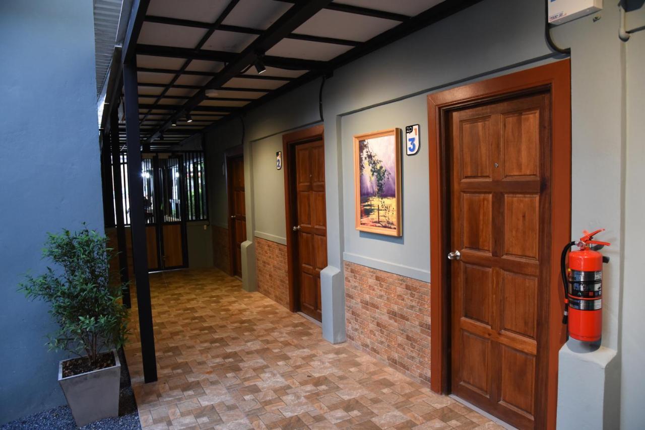 Zleepingpills Aonang Krabi Hostel Bagian luar foto